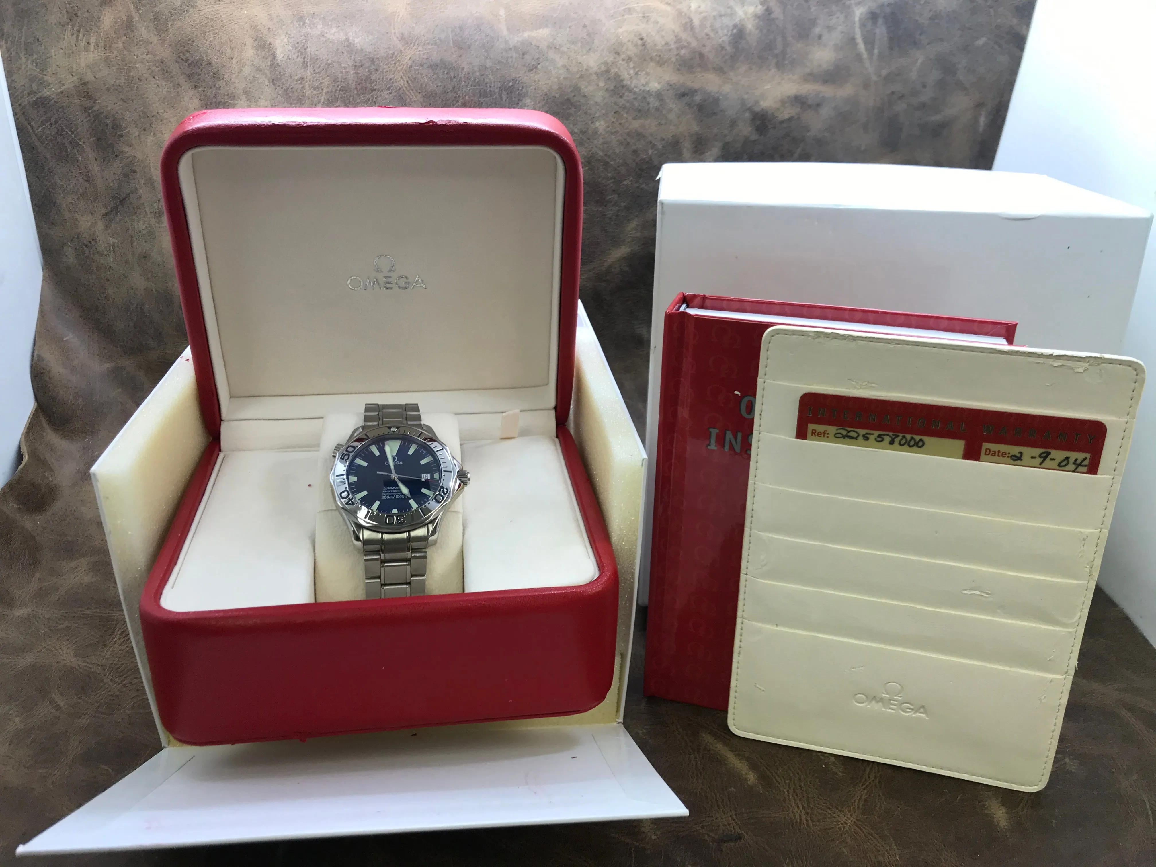Omega Seamaster 300m 2255.80.00 Electric Blue Dial Automatic  Men's Watch