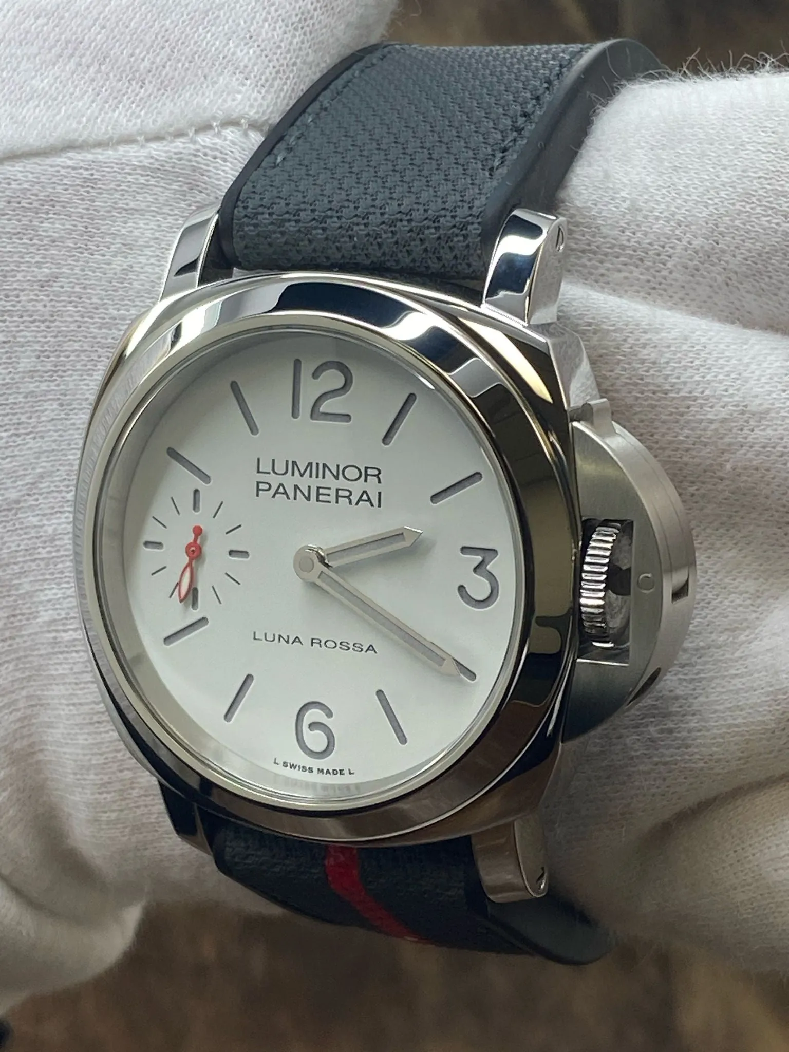Panerai Luminor Luna Rossa  44mm B&P PAM01342 White Dial Manual Wind Men's Watch