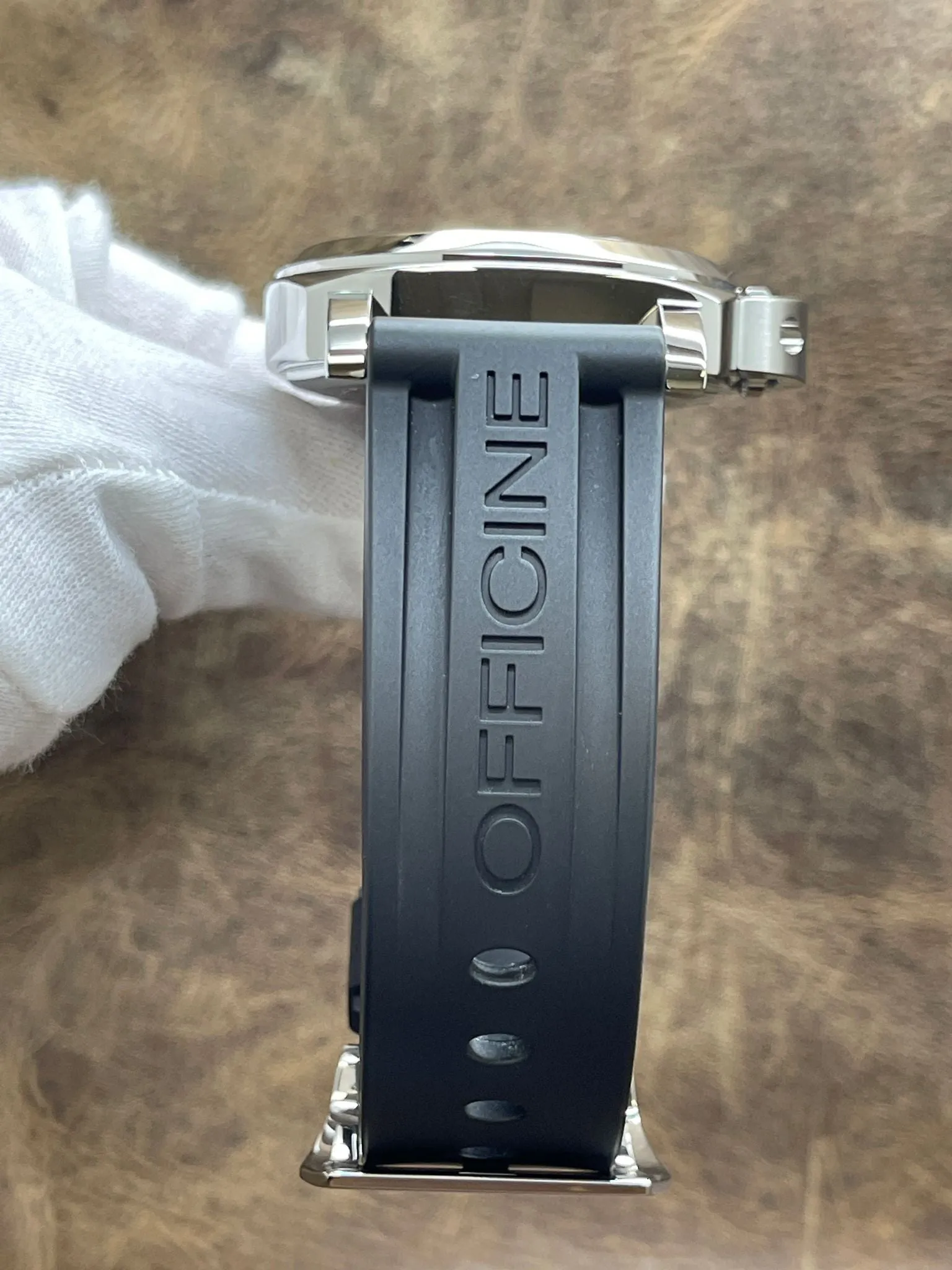 Panerai Luminor Marina 8 days PAM00590 Black Dial Manual Wind Men's Watch