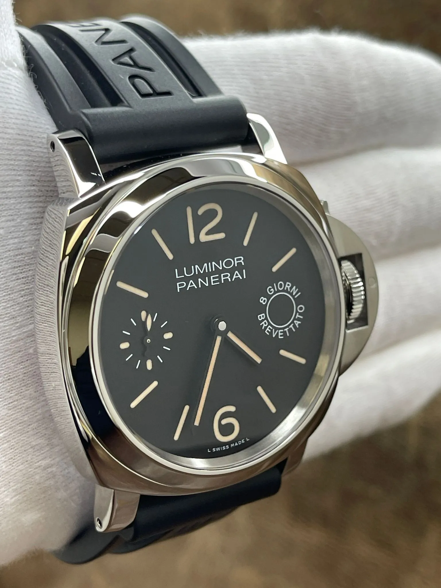 Panerai Luminor Marina 8 days PAM00590 Black Dial Manual Wind Men's Watch