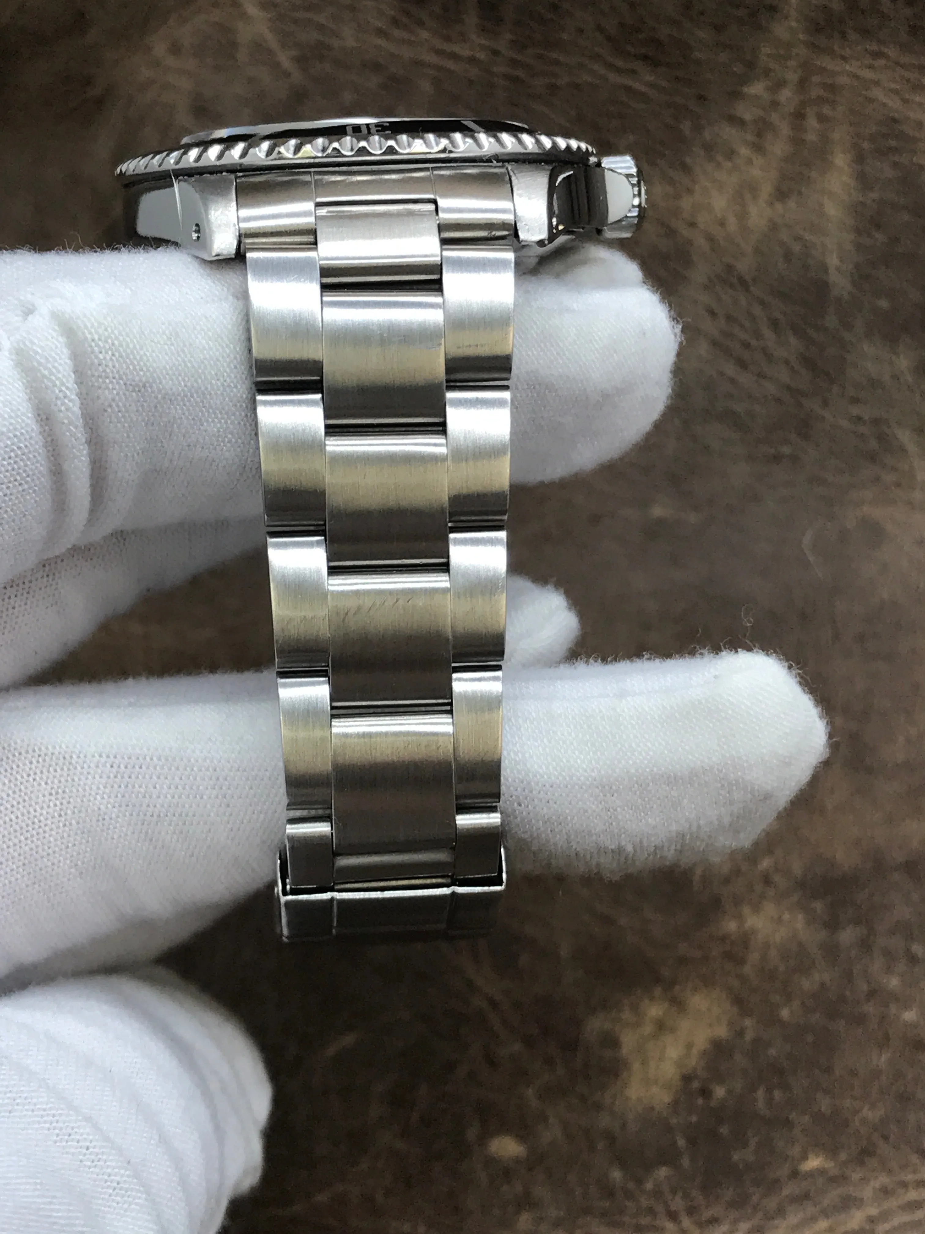 Rolex No Date Submariner 14060 Black Dial Automatic Men's Watch