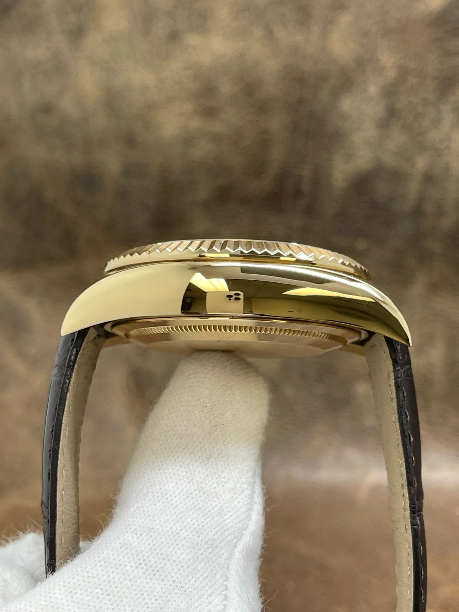Rolex Sky Dweller 18K Yellow Gold B&P 326138 Silver Dial Automatic Men's Watch
