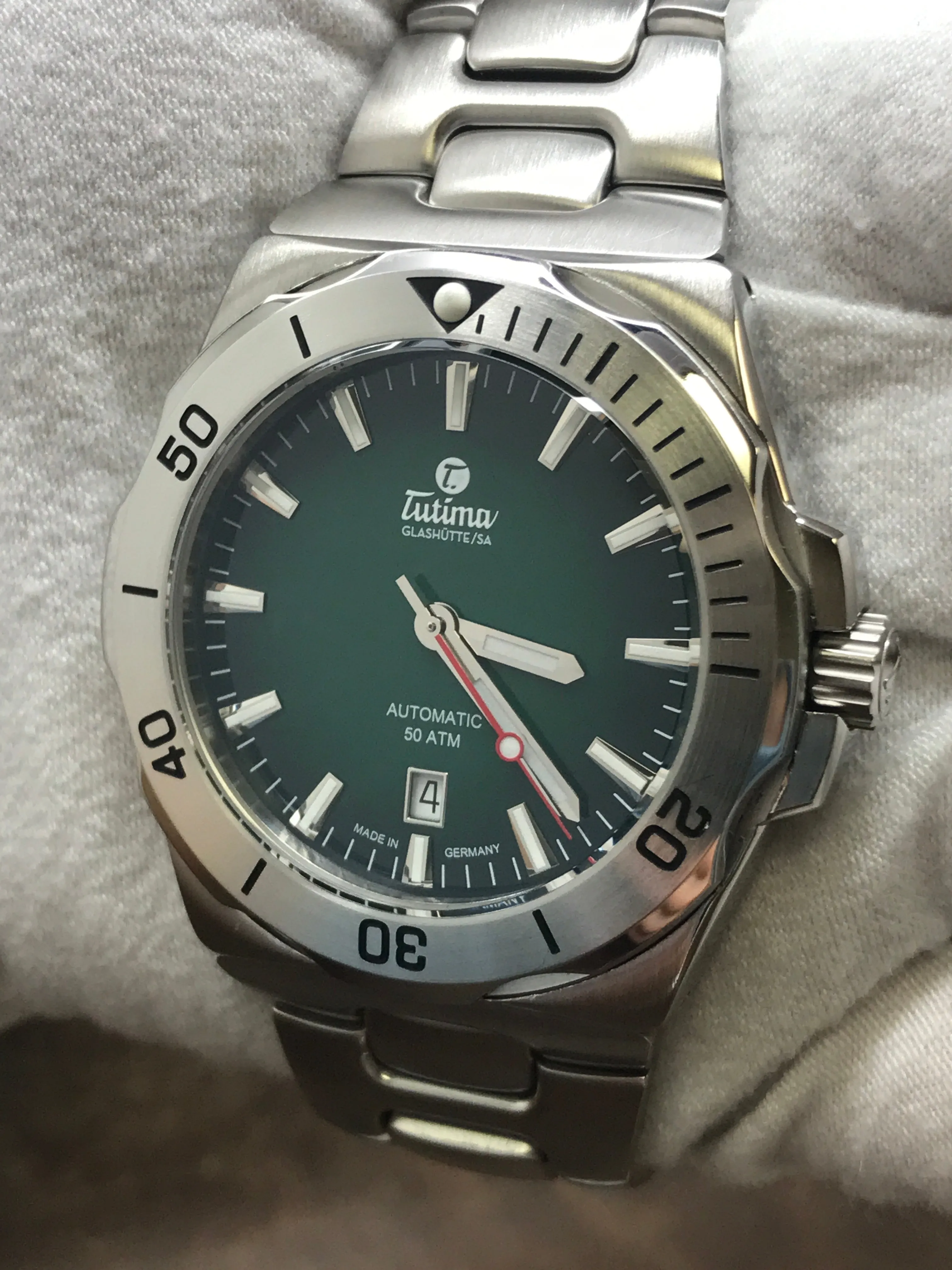 Tutima M2 Seven Seas Glashutte 6155-06 Green Dial Automatic Men's Watch