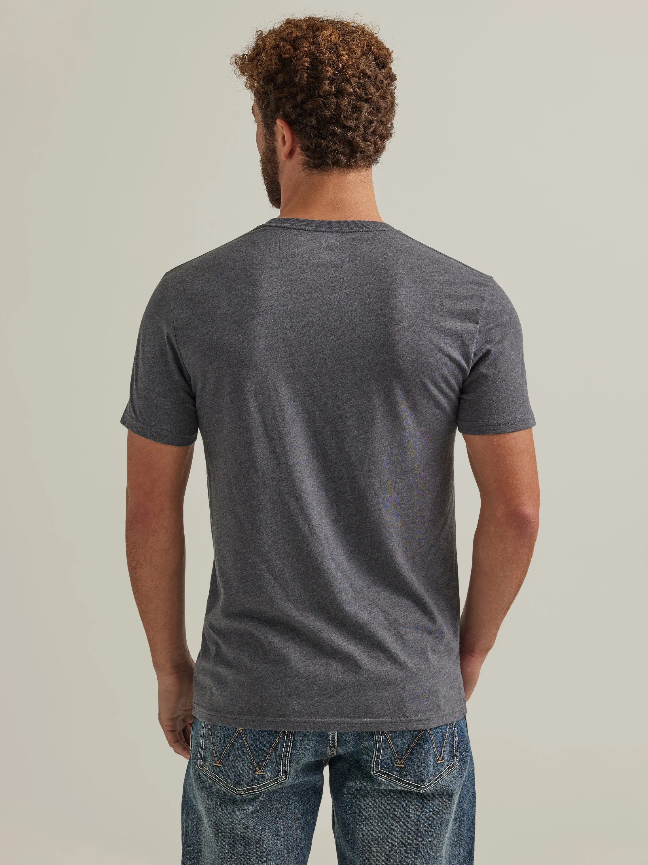Wrangler Men's Eagle Stars & Stripes Shield Tee in Heather Charcoal